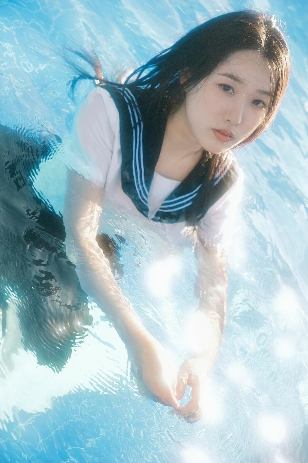 YiTuYu艺图语 Vol.10555 Xiao He Yi (26P)