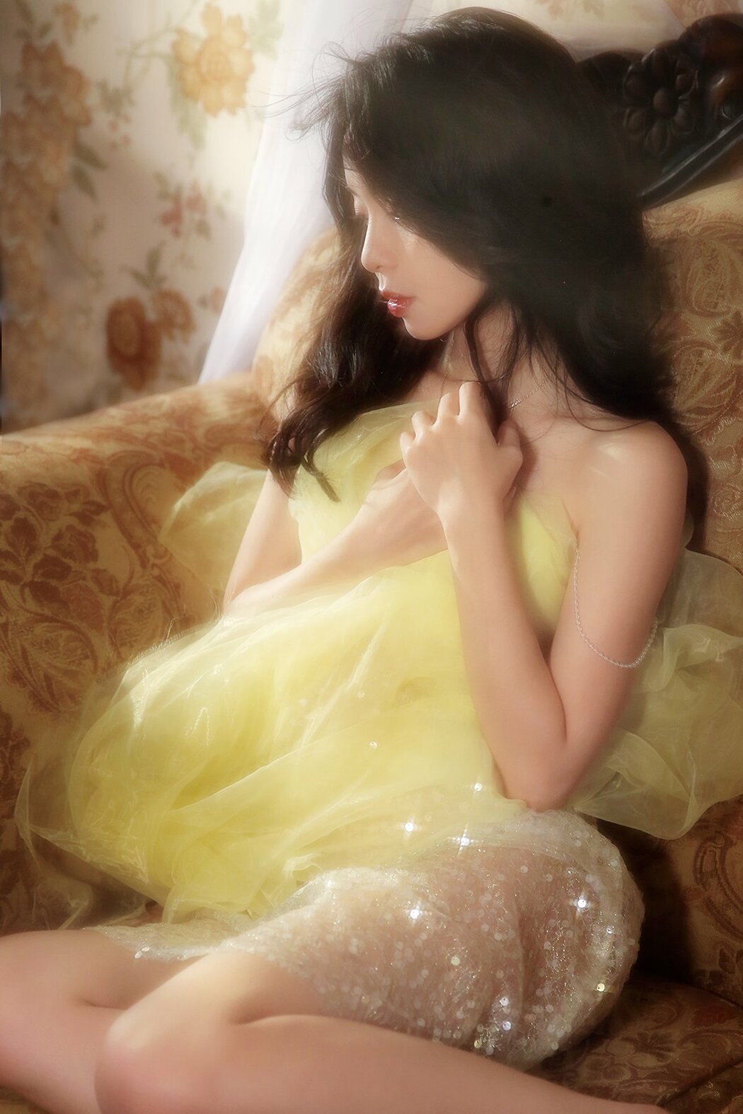 YiTuYu艺图语 Vol.10556 Qing Si Fang (10P) Cover Photo