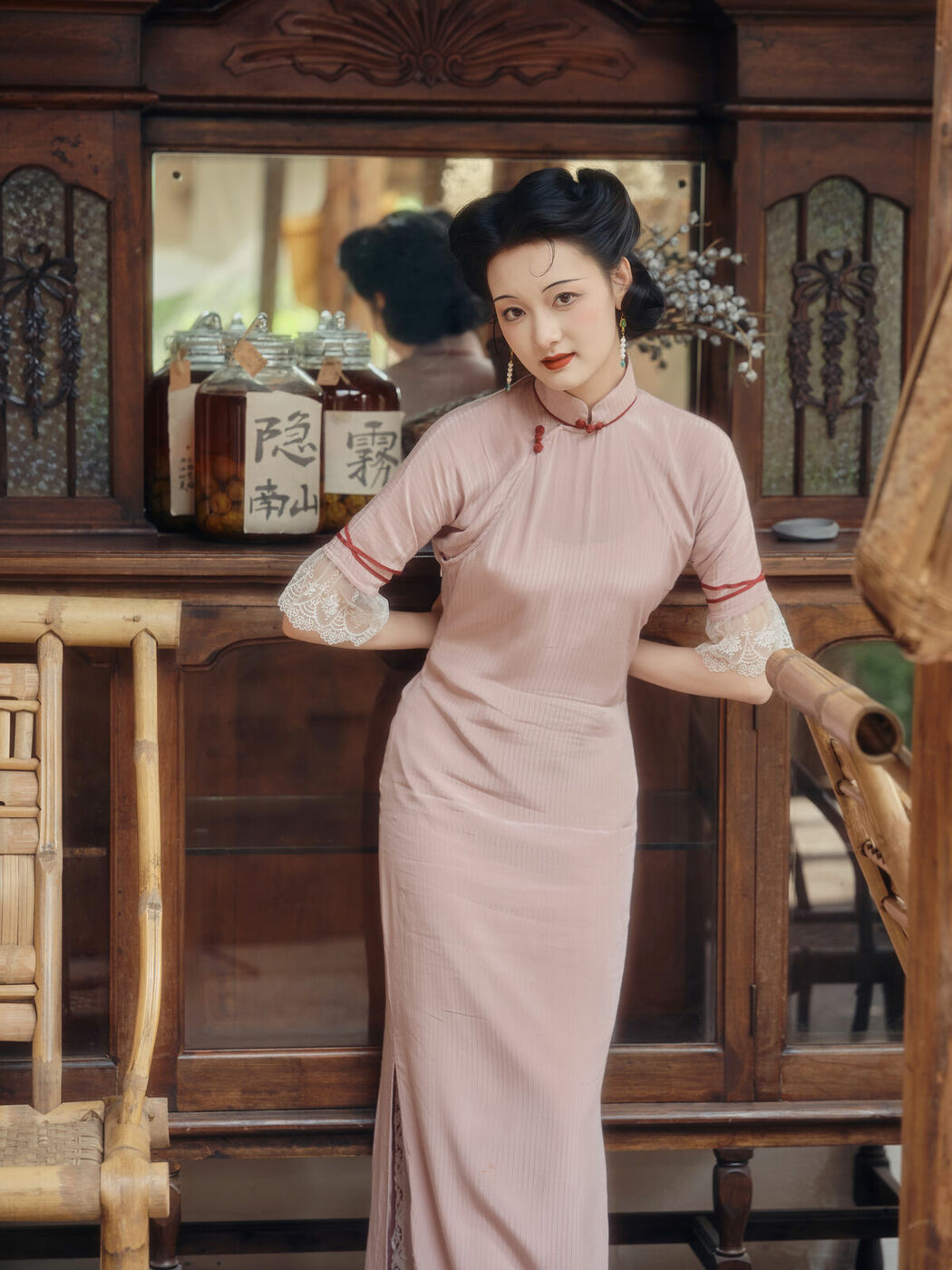 YiTuYu艺图语 Vol.10559 Yao Guai Na Li Tao (22P)