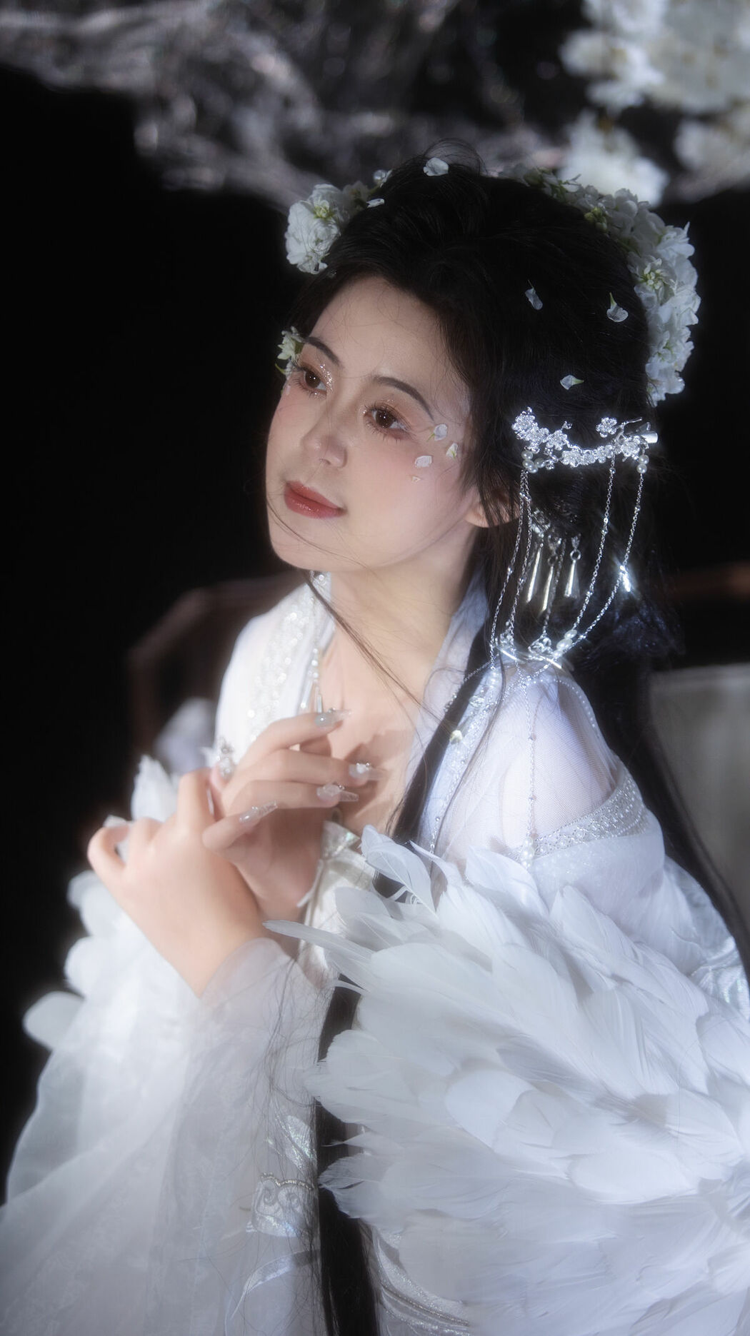 YiTuYu艺图语 Vol.10561 Yi Ming (16P)