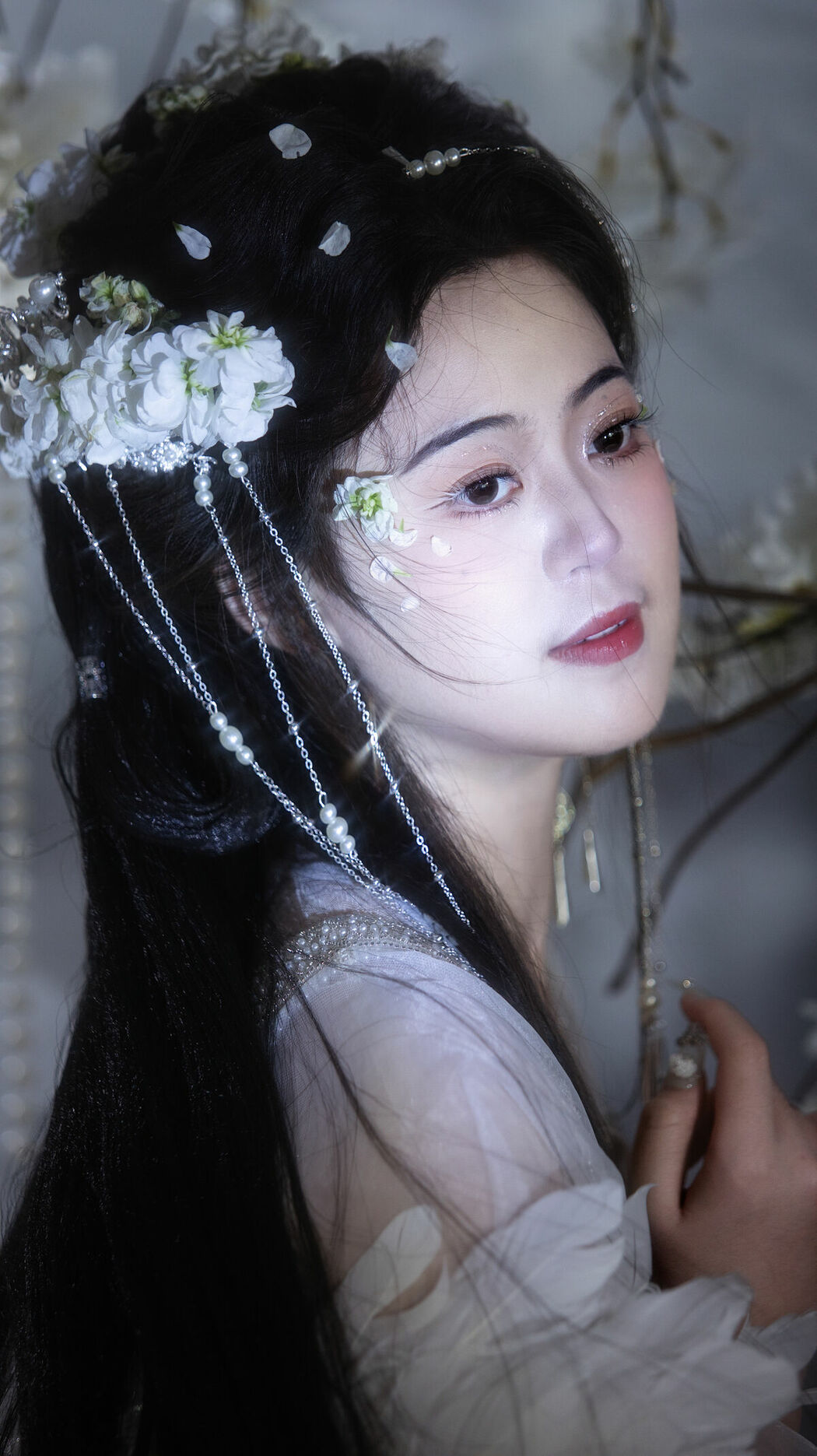 YiTuYu艺图语 Vol.10561 Yi Ming (16P)