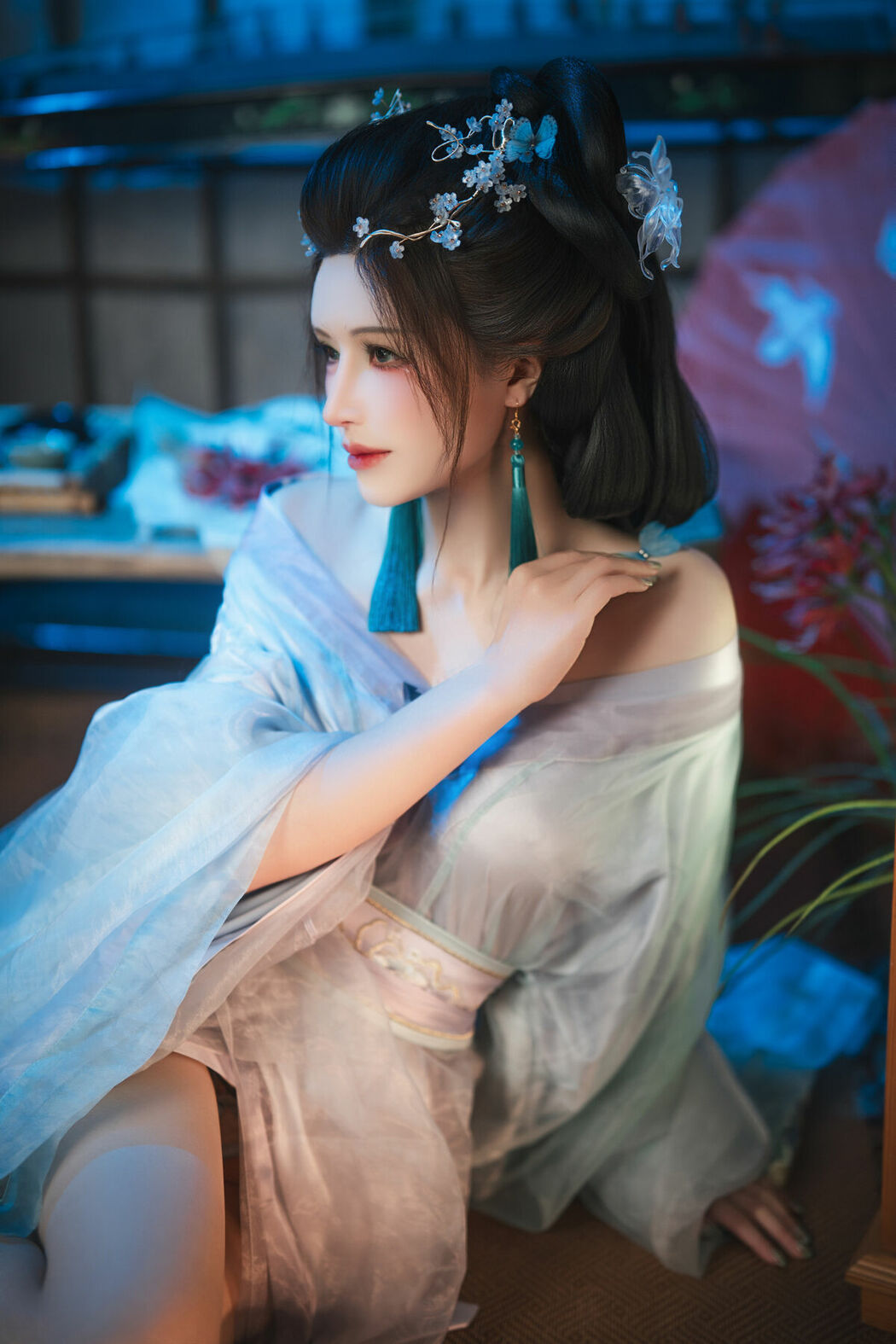 Coser@鹿八岁 – 碎蝶梦 Part01 (64P – 1V)