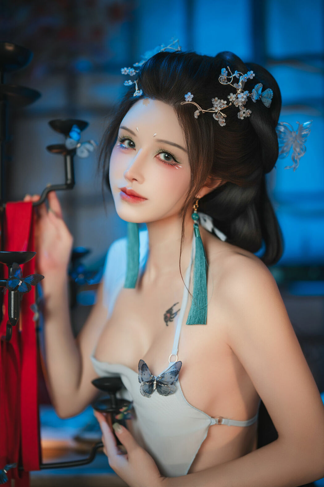 Coser@鹿八岁 – 碎蝶梦 Part01 (64P – 1V)