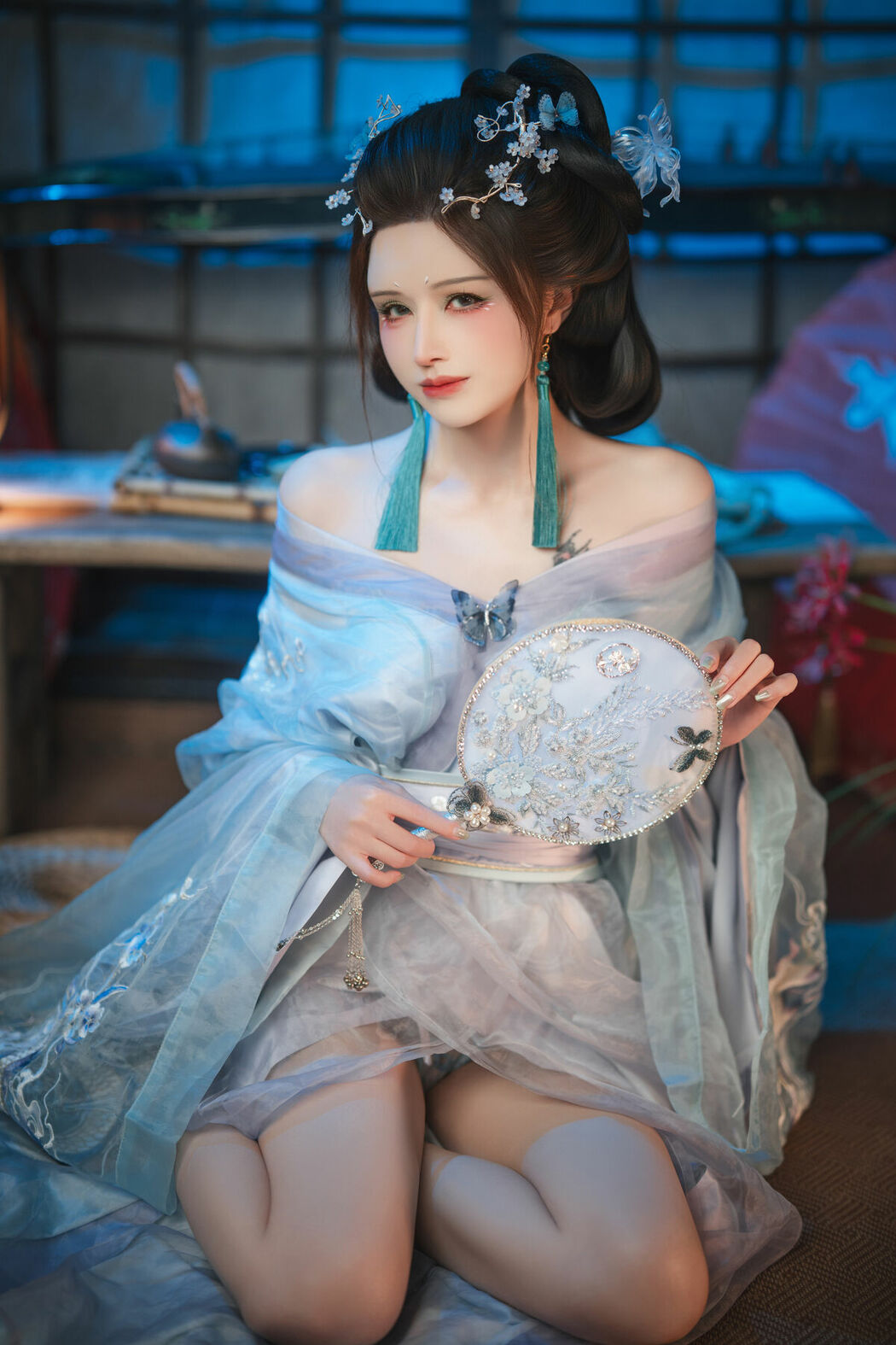Coser@鹿八岁 – 碎蝶梦 Part01 (64P – 1V)