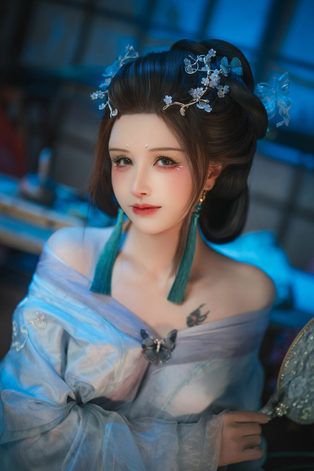 Coser@鹿八岁 – 碎蝶梦 Part01 (64P – 1V)
