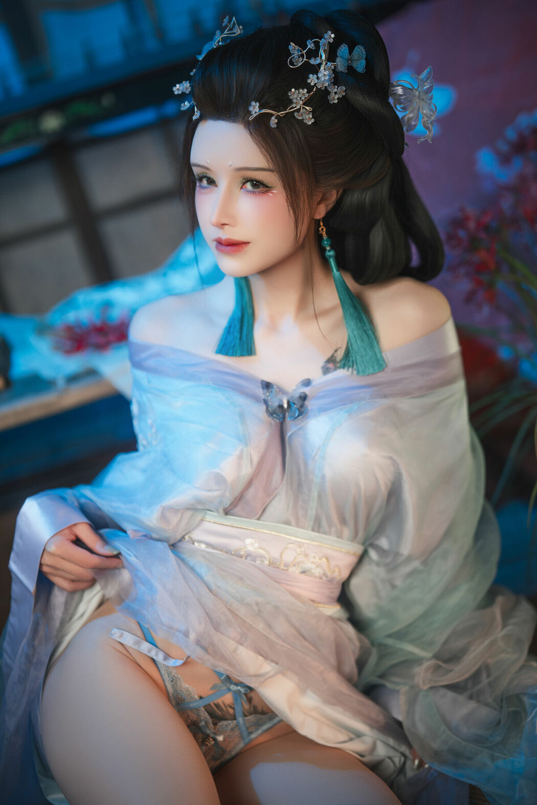 Coser@鹿八岁 – 碎蝶梦 Part01 (64P – 1V)