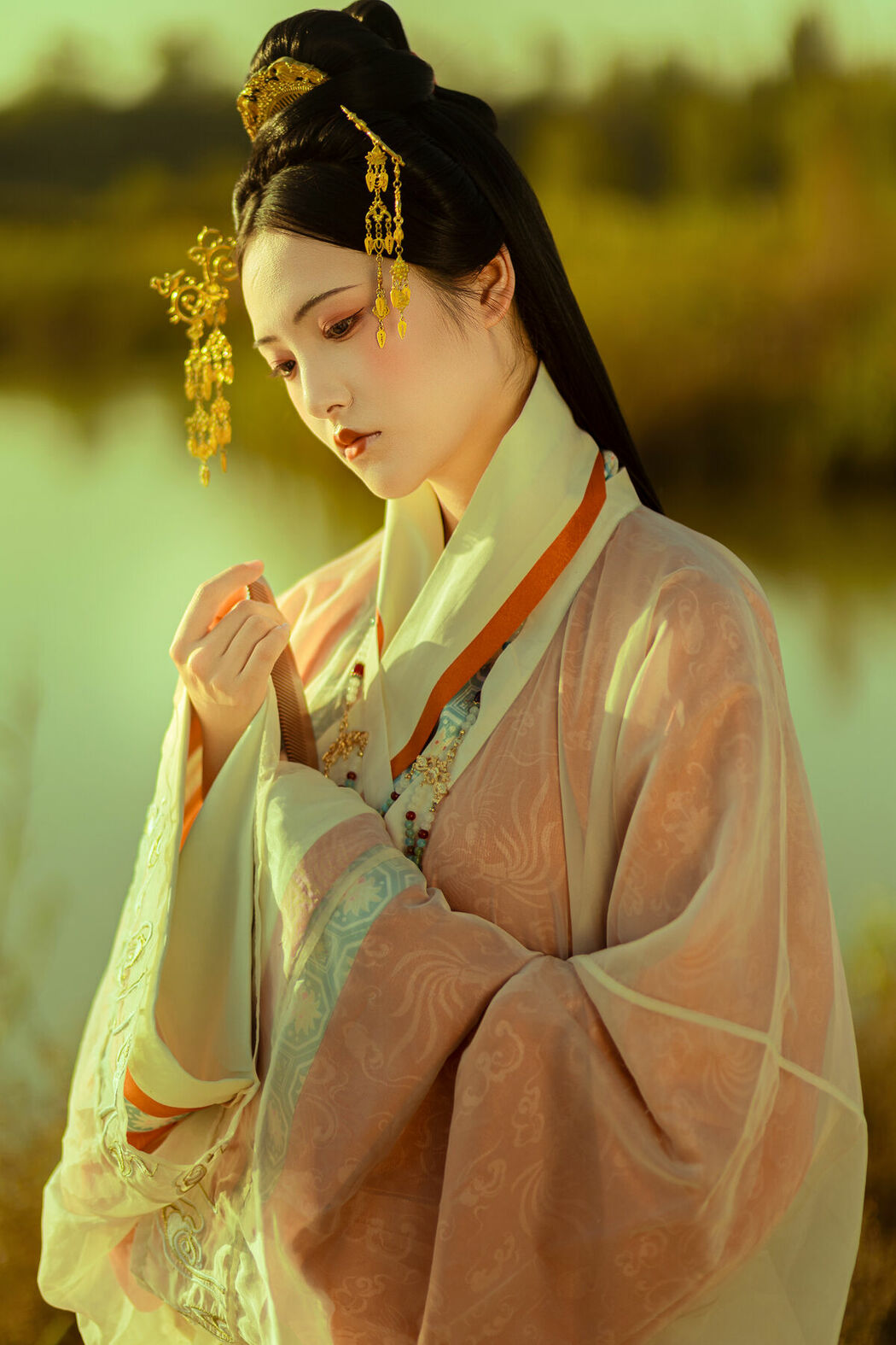 YiTuYu艺图语 Vol.10569 Yi Ming (24P)