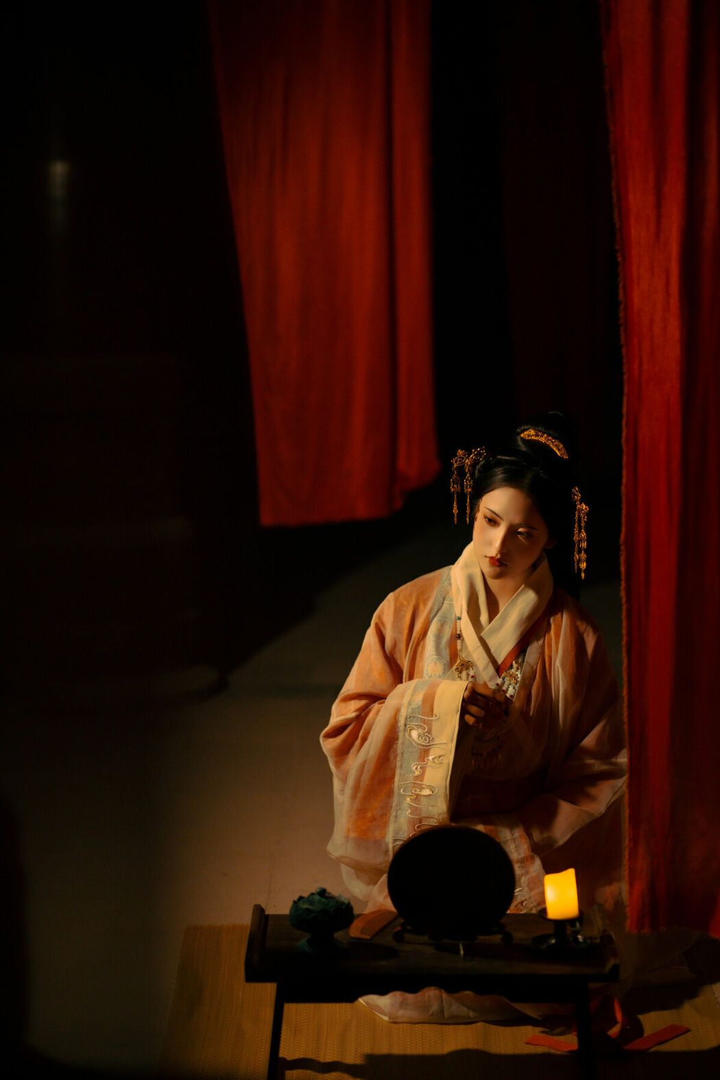 YiTuYu艺图语 Vol.10569 Yi Ming (24P)