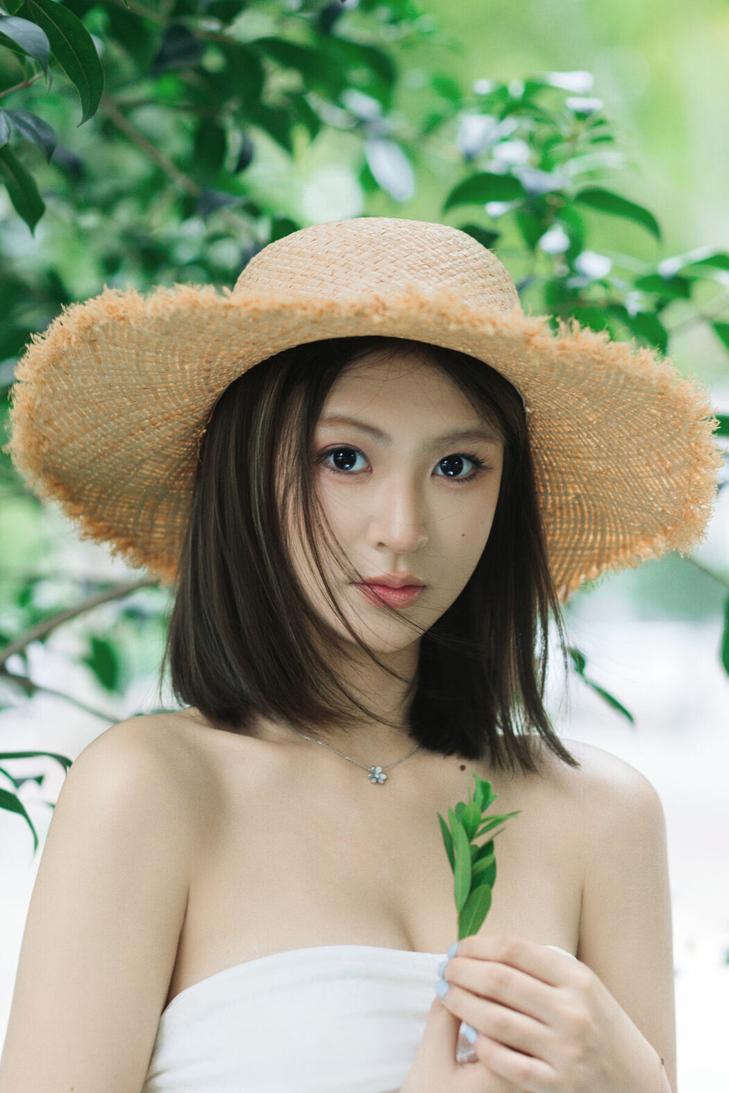 YiTuYu艺图语 Vol.10572 Jing Zhu (26P)