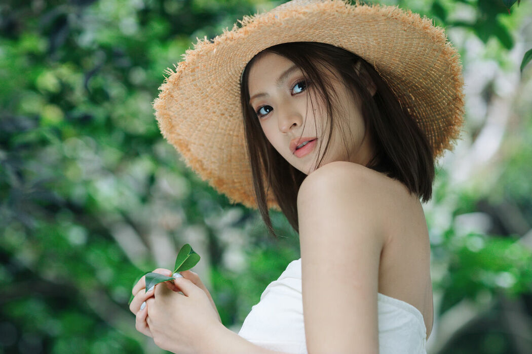 YiTuYu艺图语 Vol.10572 Jing Zhu (26P)
