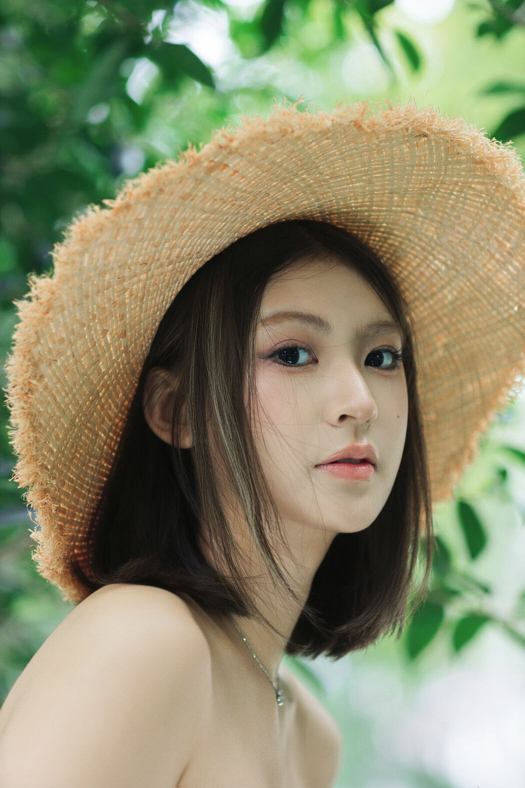 YiTuYu艺图语 Vol.10572 Jing Zhu (26P)