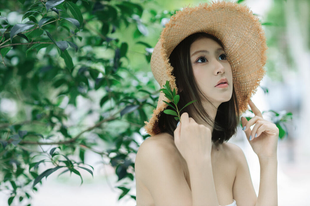 YiTuYu艺图语 Vol.10572 Jing Zhu (26P)