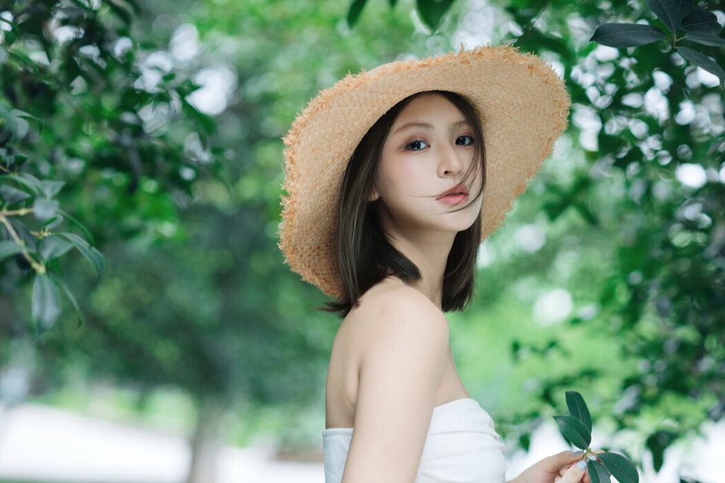 YiTuYu艺图语 Vol.10572 Jing Zhu (26P)