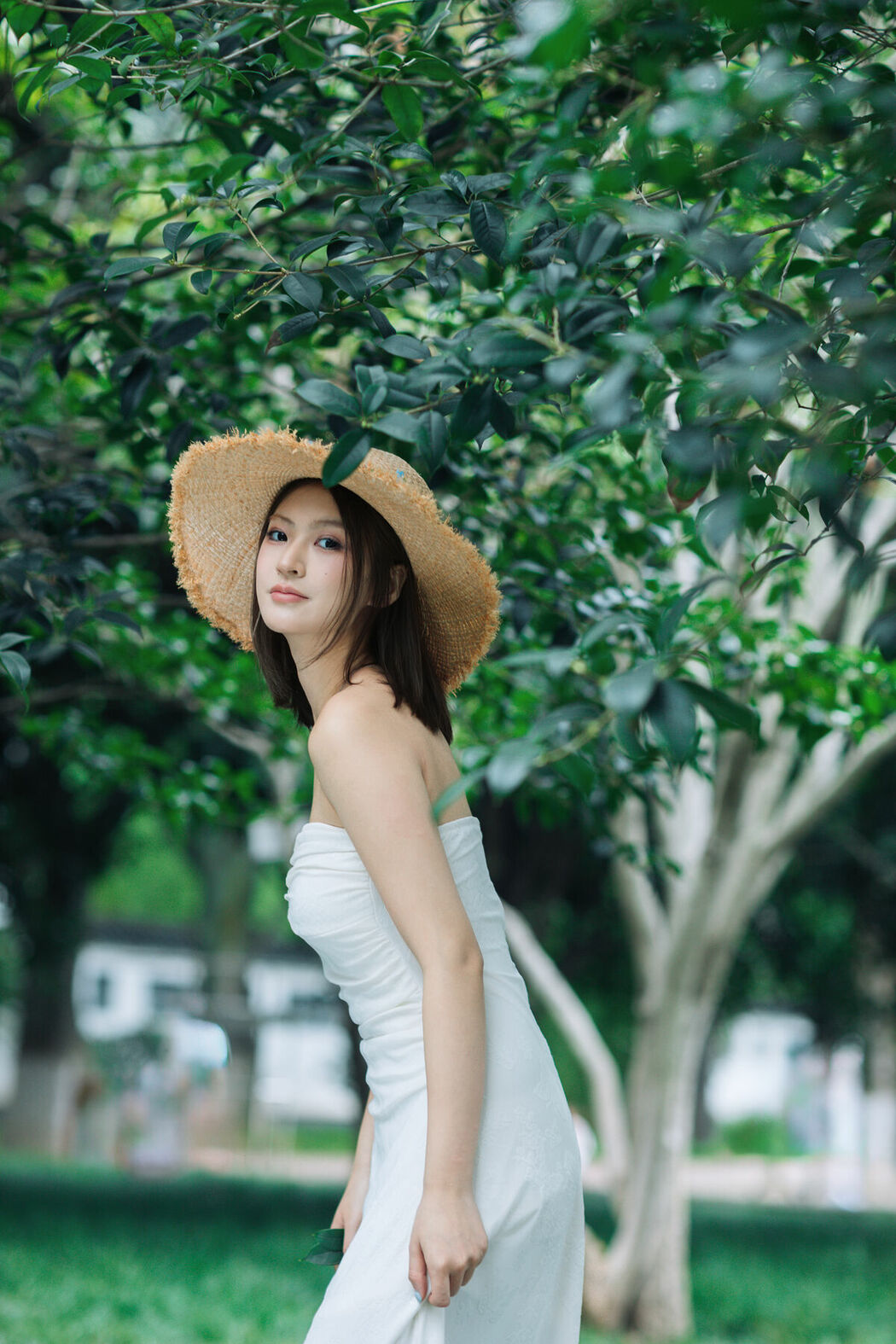 YiTuYu艺图语 Vol.10572 Jing Zhu (26P)
