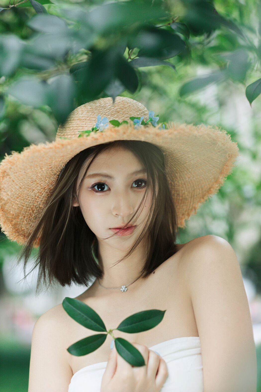YiTuYu艺图语 Vol.10572 Jing Zhu (26P)