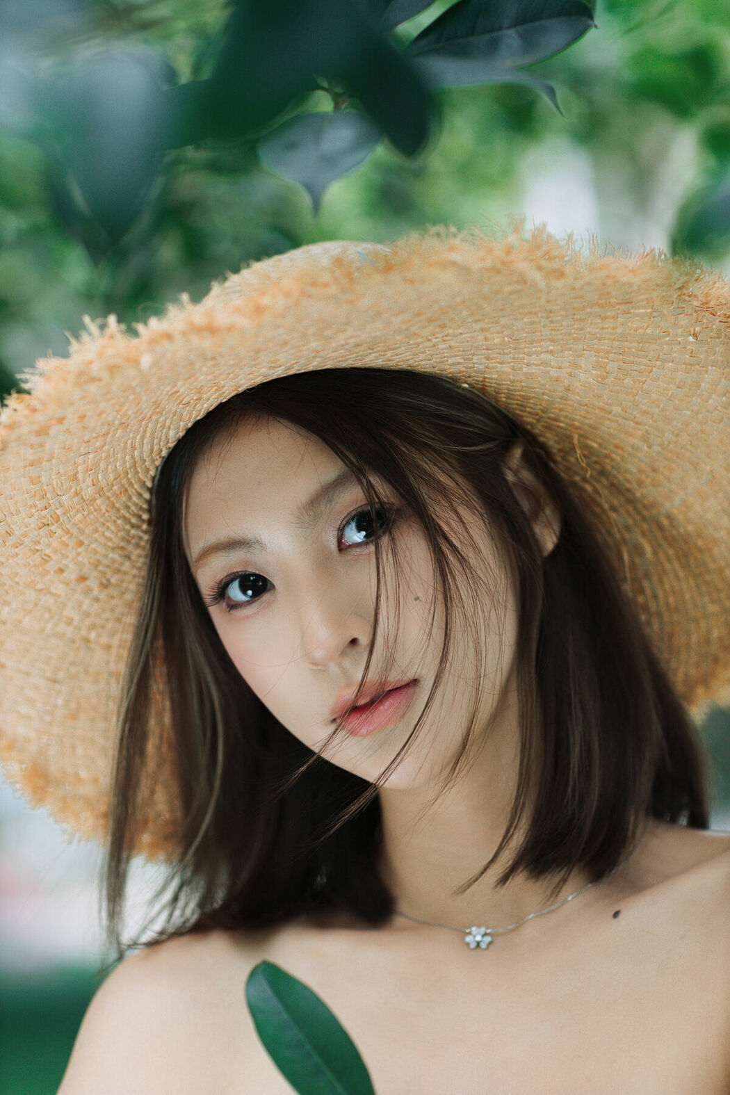 YiTuYu艺图语 Vol.10572 Jing Zhu (26P)