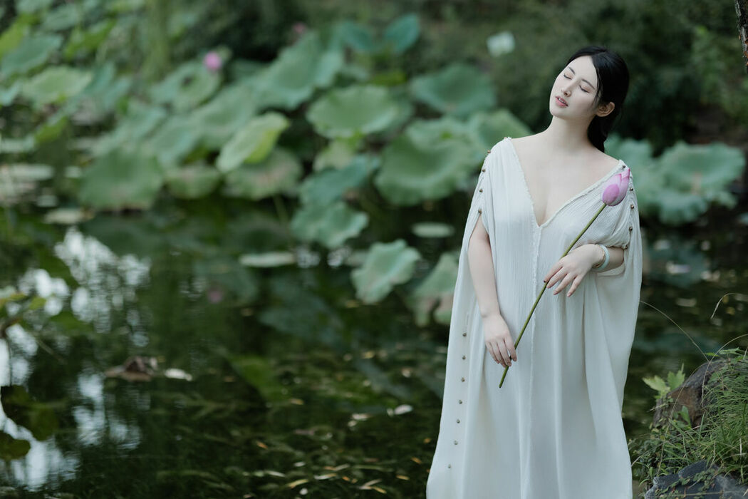 YiTuYu艺图语 Vol.10576 Shi Shi Kiki (11P)