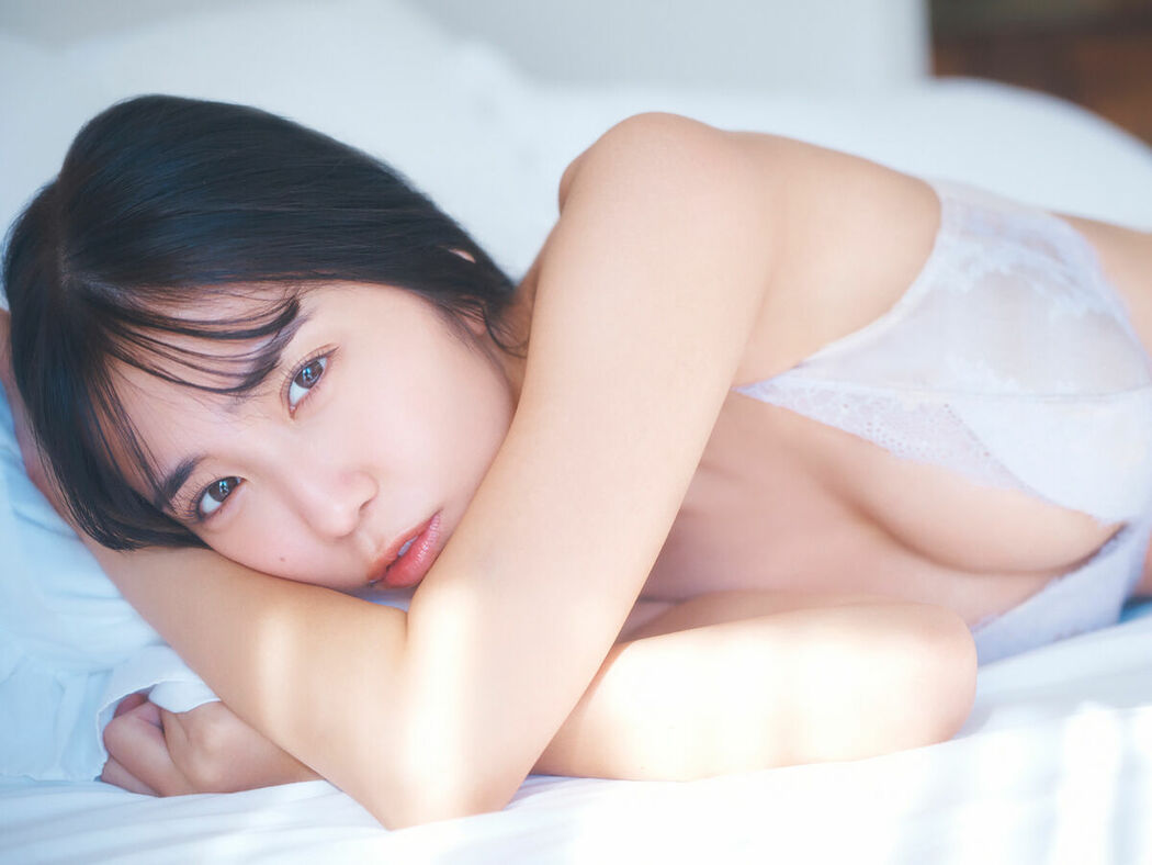 JP Amau Kisumi 天羽希純 – FLASHデジタル写真集 エキゾチックLOVE (77P)