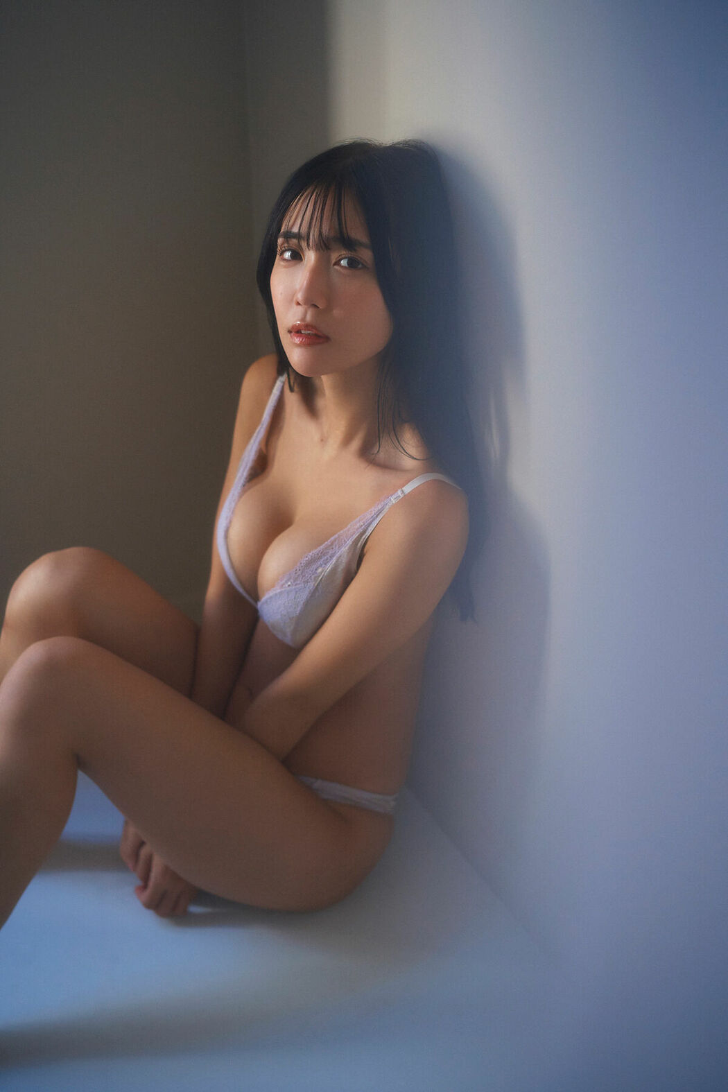 JP Amau Kisumi 天羽希純 – FLASHデジタル写真集 エキゾチックLOVE (77P)