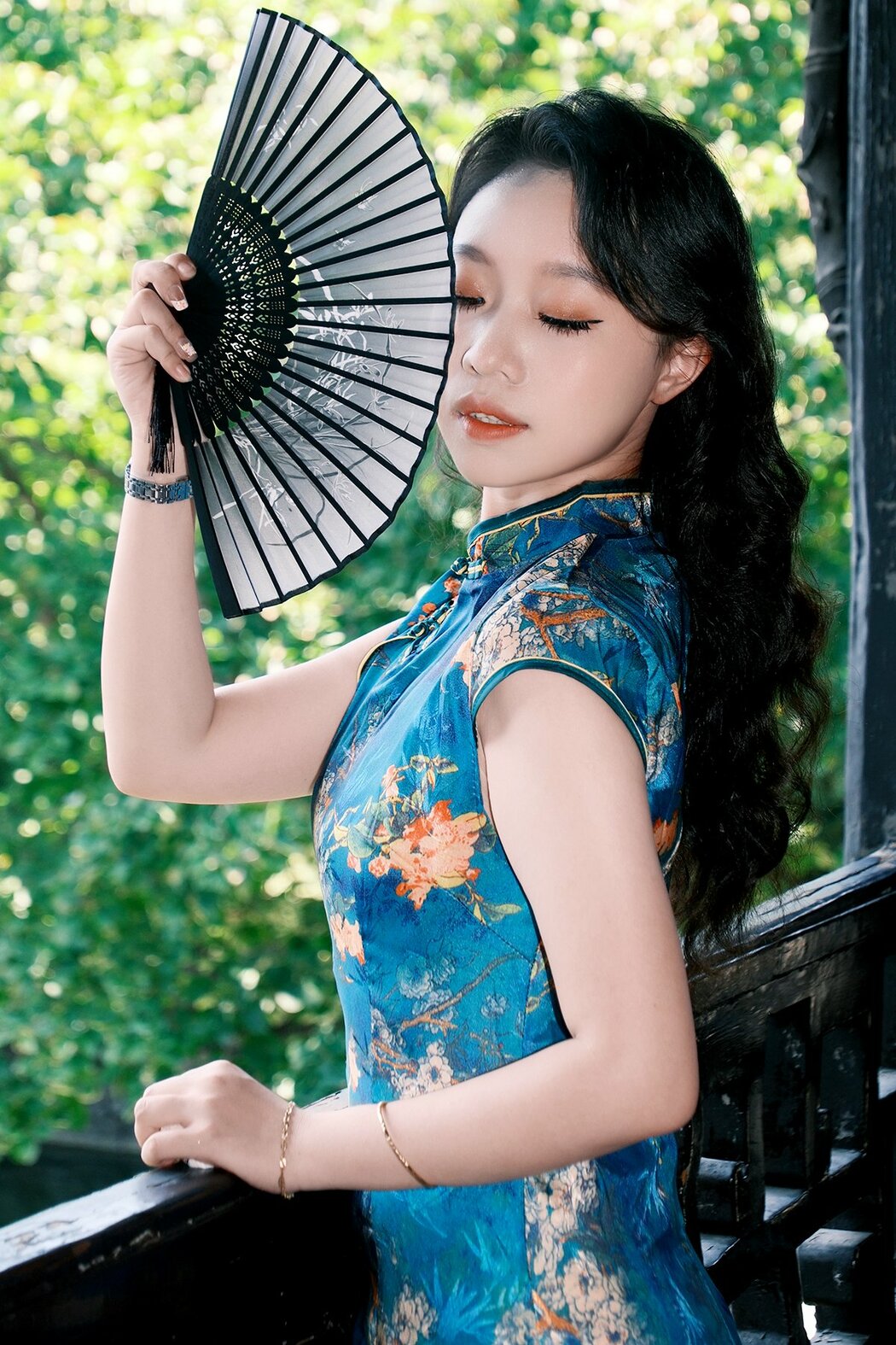 YiTuYu艺图语 Vol.10577 Yi Ming (12P) Cover Photo