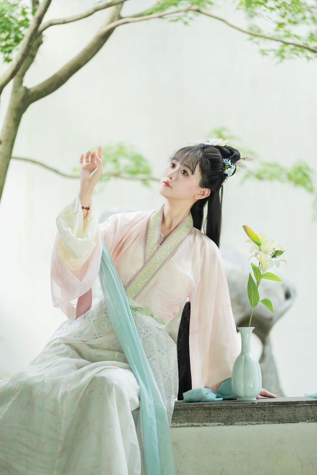 YiTuYu艺图语 Vol.10585 Jiao Yi Zhi Sui Sui (50P)