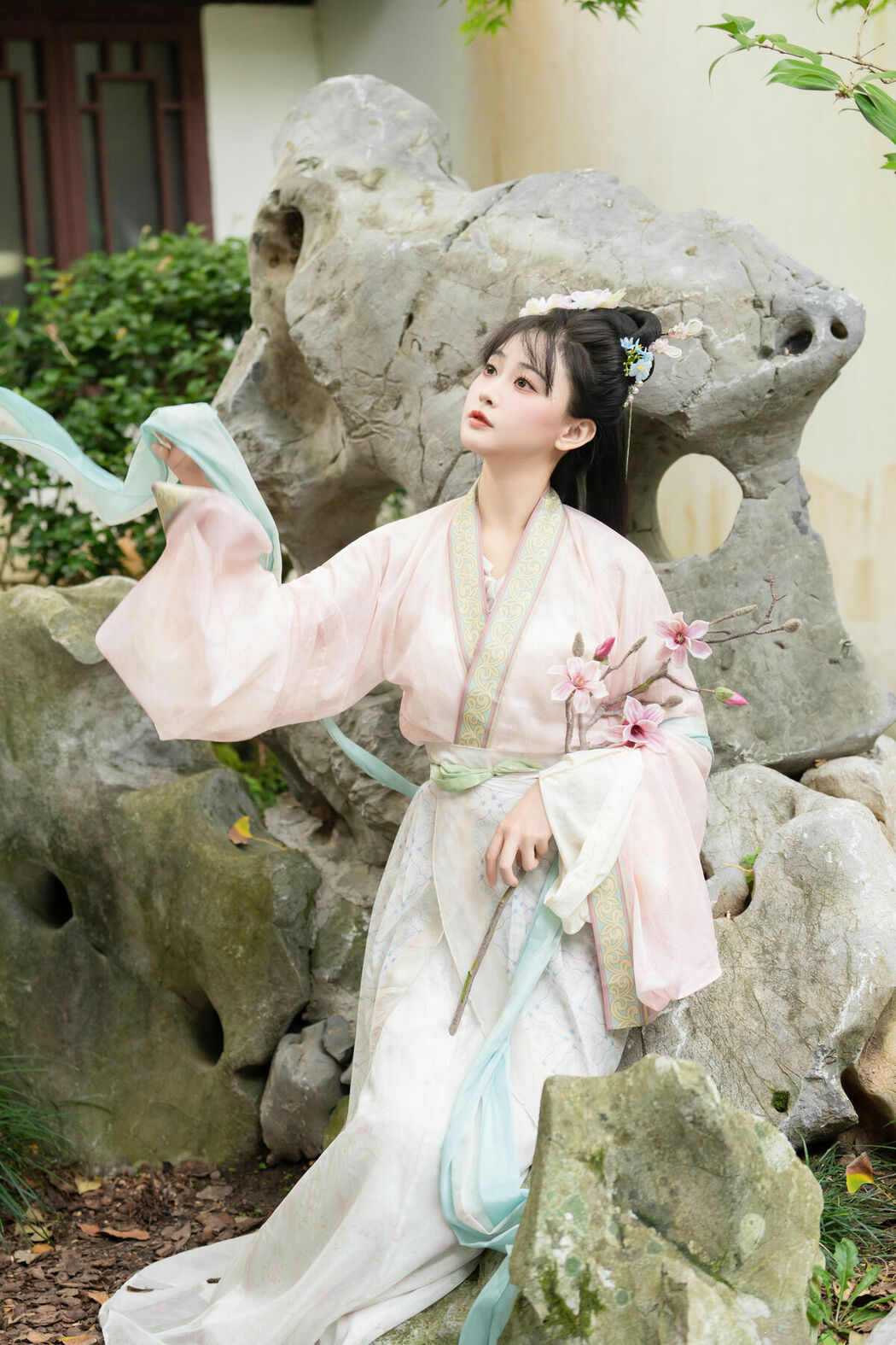 YiTuYu艺图语 Vol.10585 Jiao Yi Zhi Sui Sui (50P)