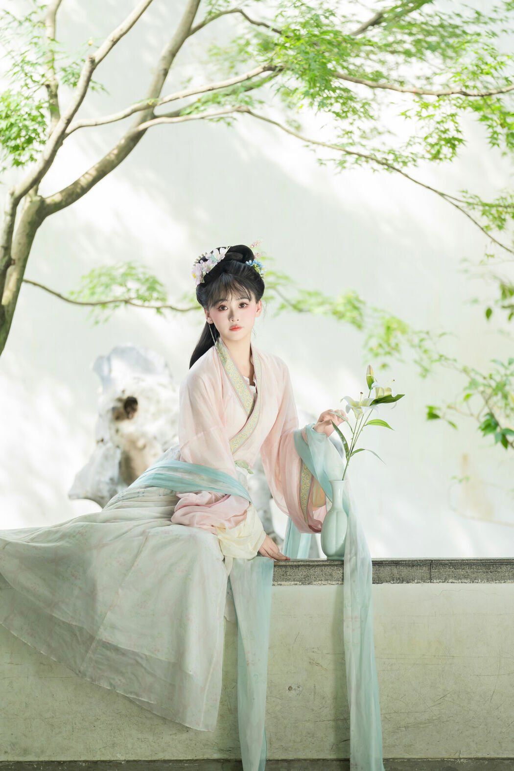 YiTuYu艺图语 Vol.10585 Jiao Yi Zhi Sui Sui (50P)