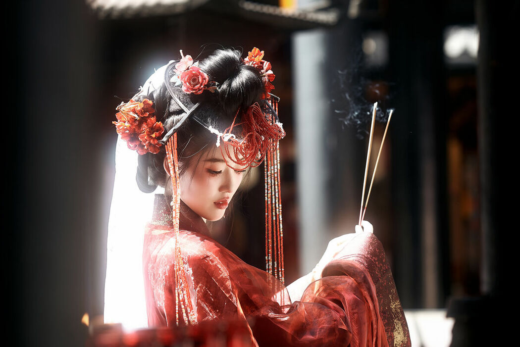 YiTuYu艺图语 Vol.10583 Yi Ming (14P)
