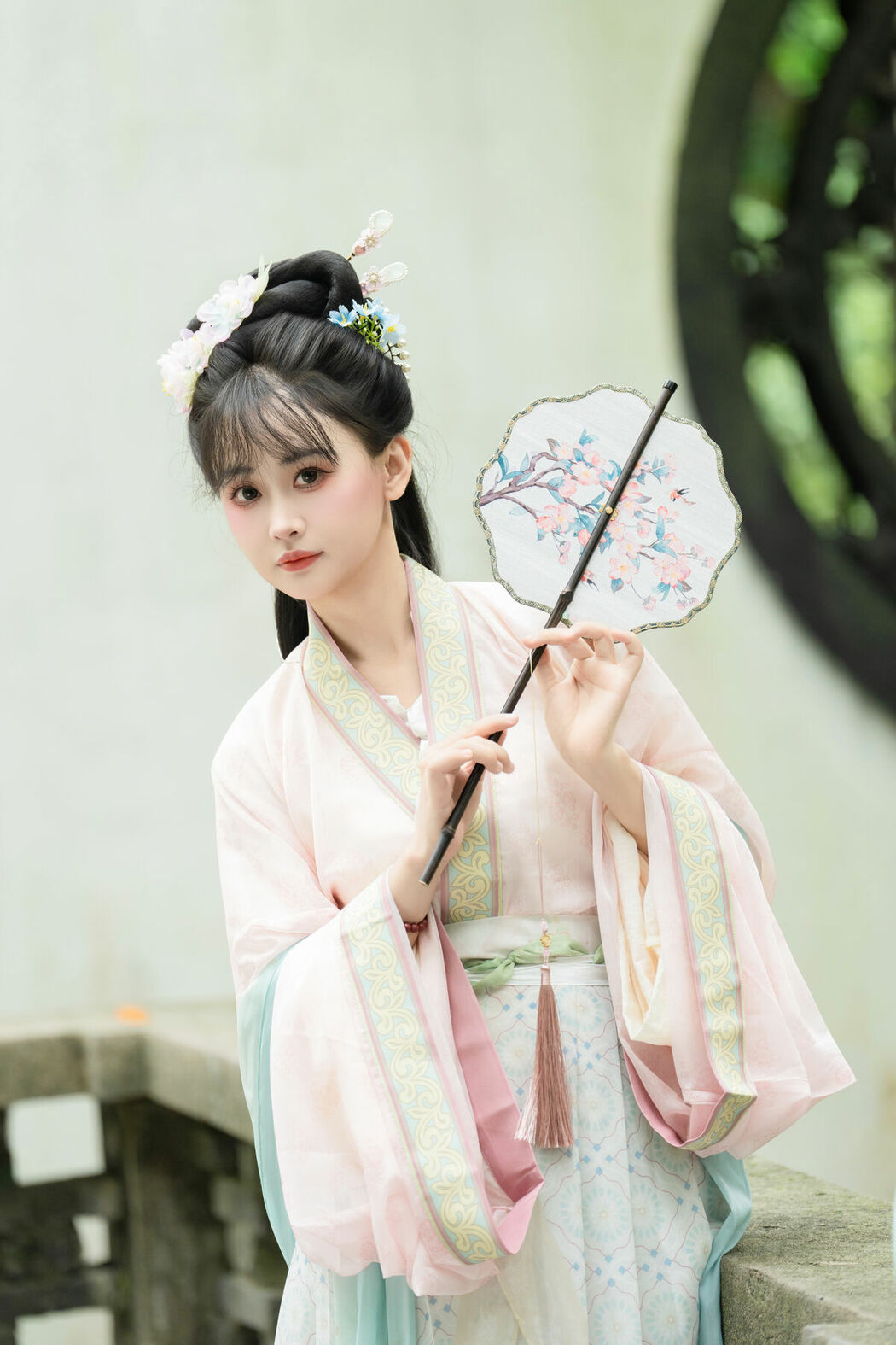YiTuYu艺图语 Vol.10585 Jiao Yi Zhi Sui Sui (50P)