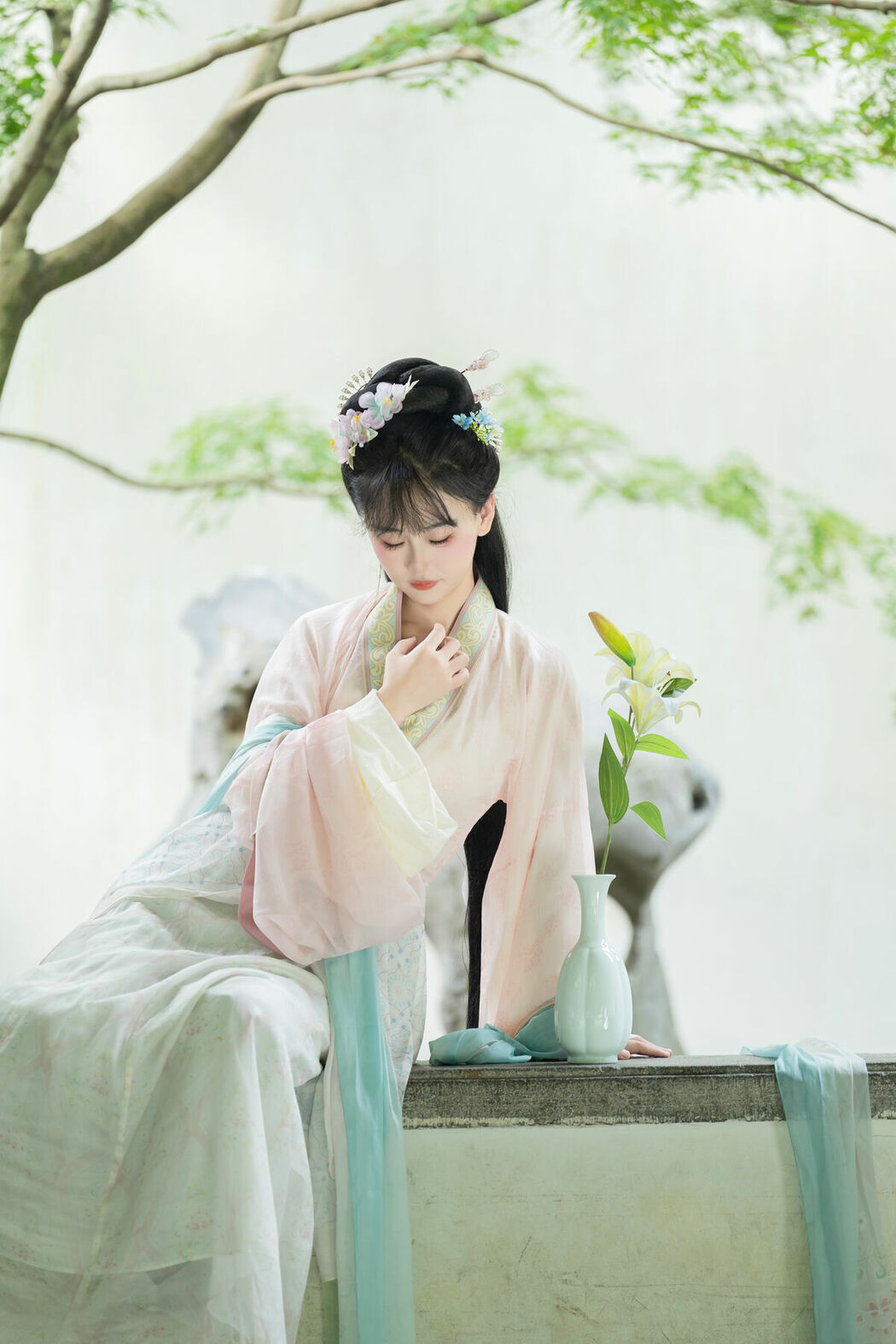 YiTuYu艺图语 Vol.10585 Jiao Yi Zhi Sui Sui (50P)