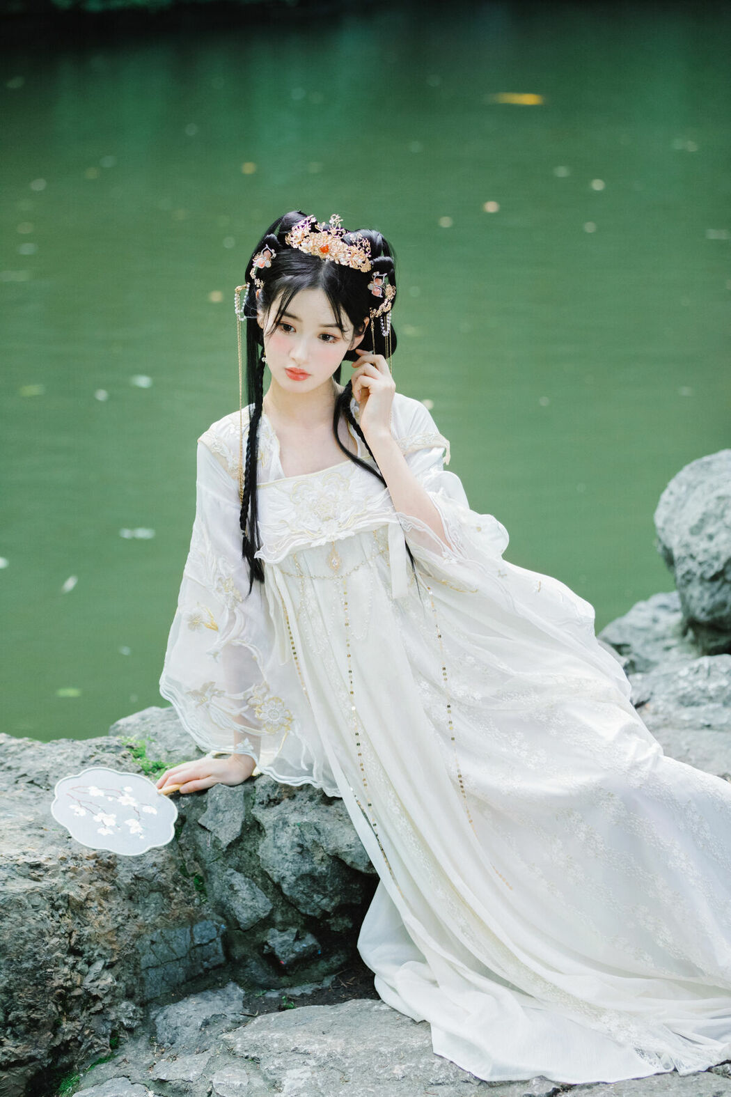YiTuYu艺图语 Vol.10604 Yi Rui (32P)