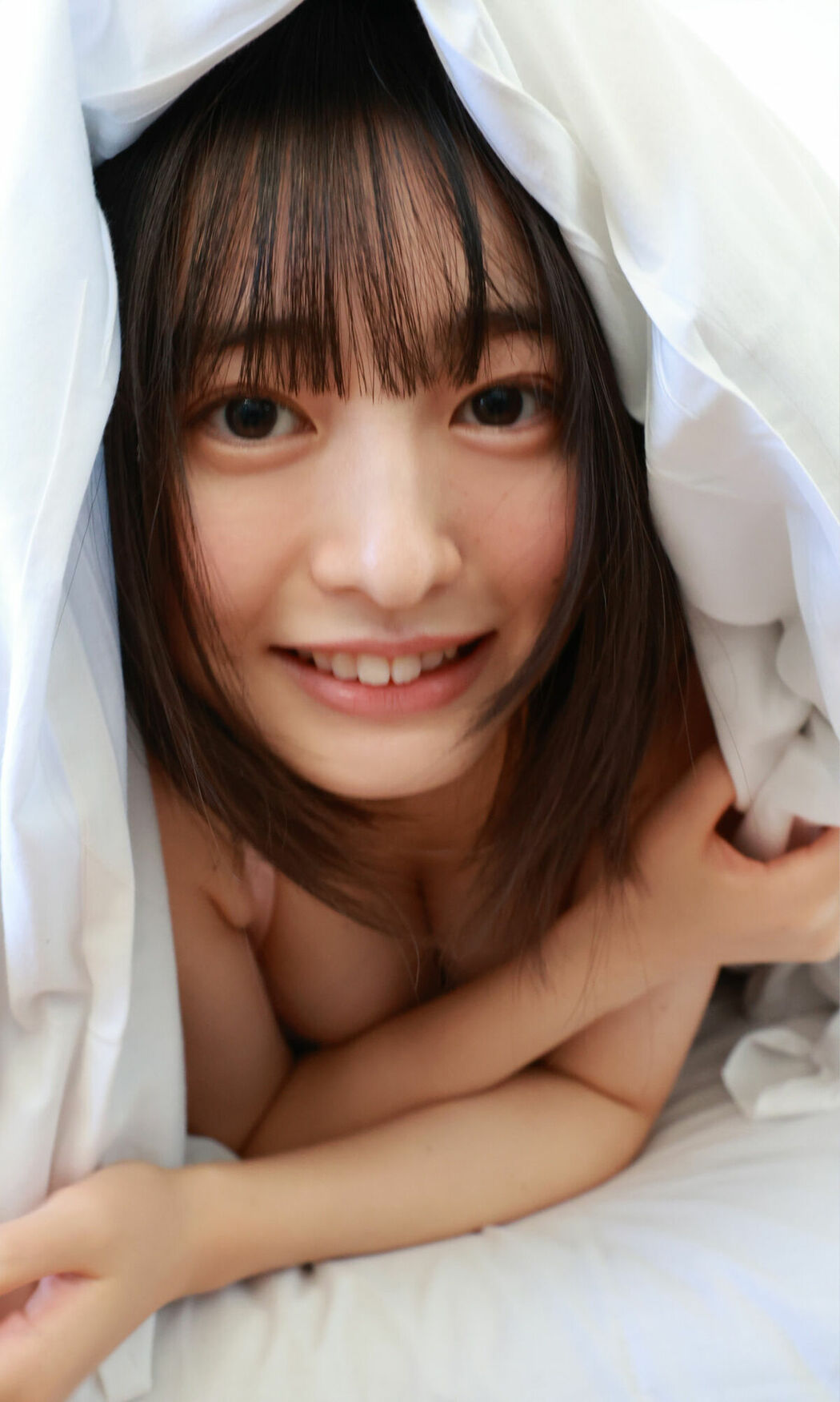 JP Miu Shirahama 白濱美兎 – デジタル限定 写真集 なぁぜなぁぜ (68P)