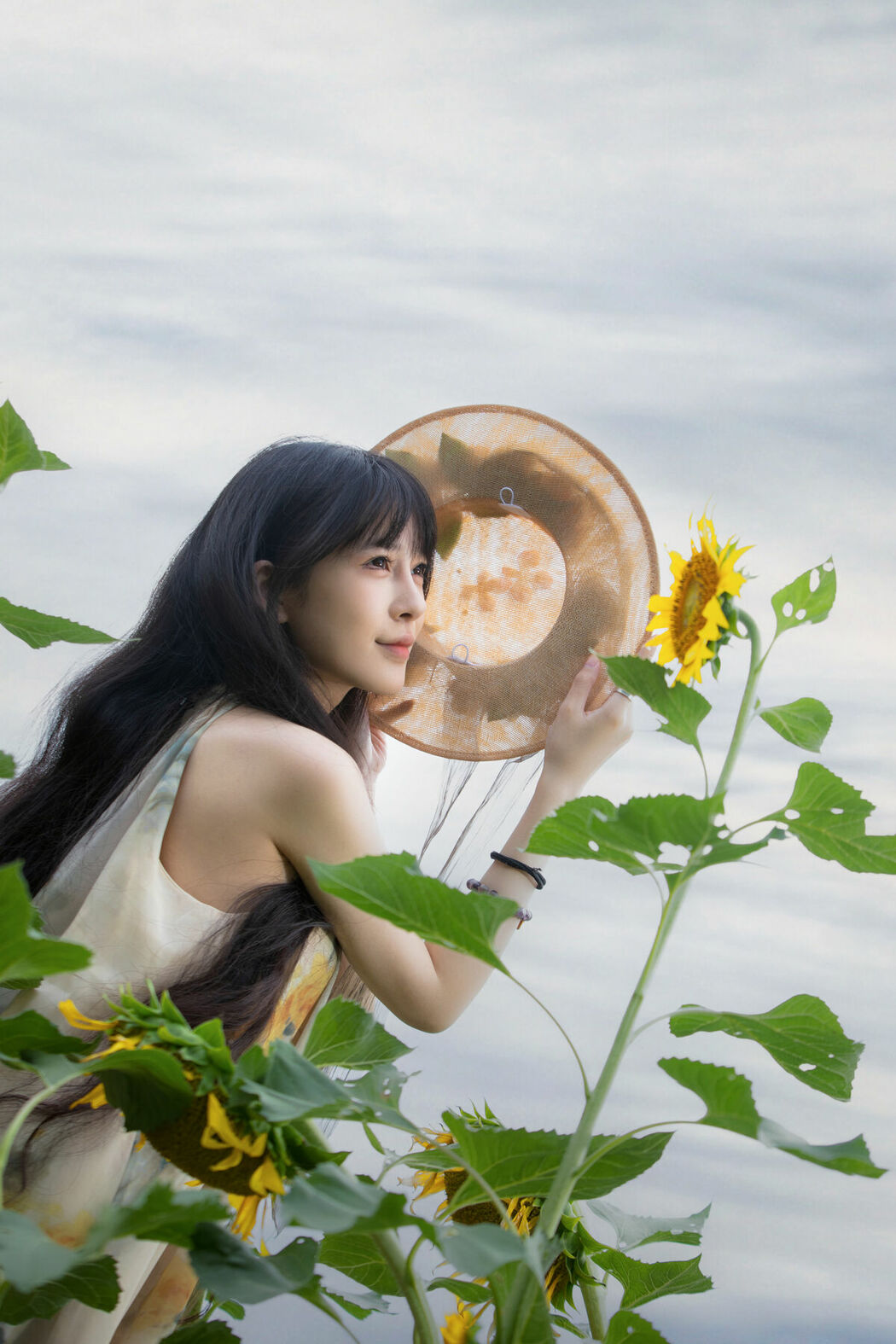 YiTuYu艺图语 Vol.10598 Ye Zi (12P)