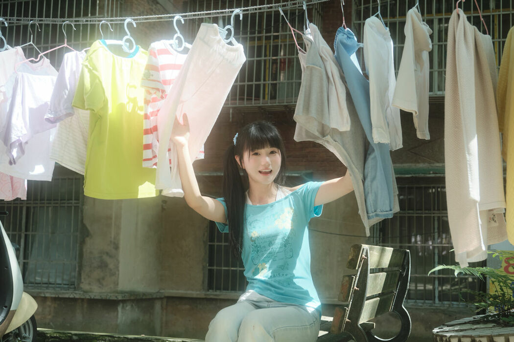 YiTuYu艺图语 Vol.10601 Rou Song Bao (25P)