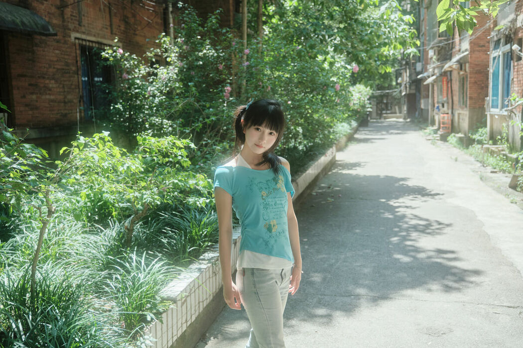 YiTuYu艺图语 Vol.10601 Rou Song Bao (25P)