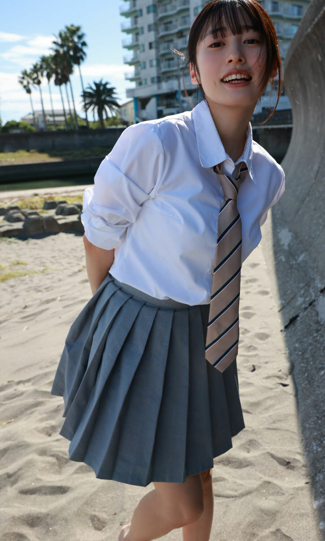 JP Miu Shirahama 白濱美兎 – デジタル限定 写真集 なぁぜなぁぜ (68P)