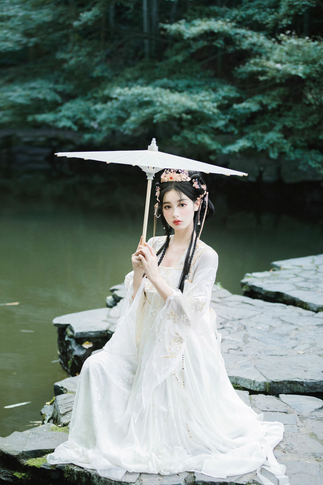 YiTuYu艺图语 Vol.10604 Yi Rui (32P)