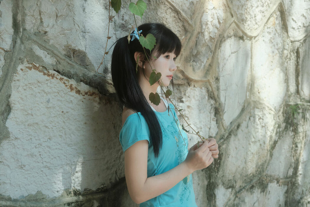 YiTuYu艺图语 Vol.10601 Rou Song Bao (25P)
