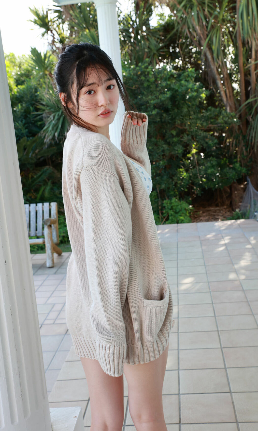 JP Miu Shirahama 白濱美兎 – デジタル限定 写真集 なぁぜなぁぜ (68P)