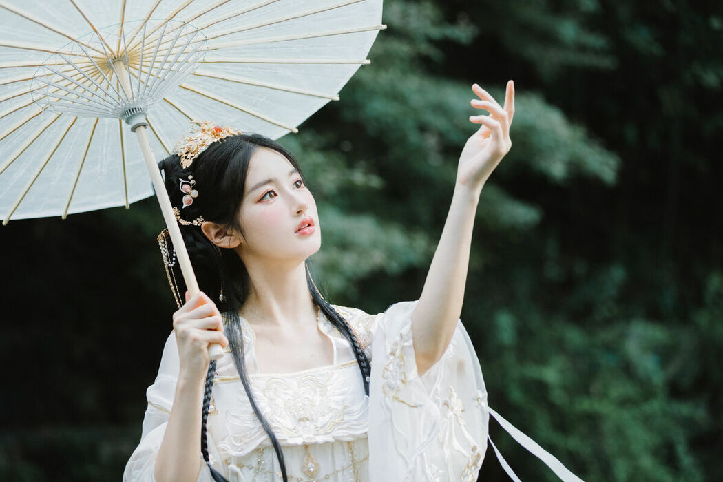 YiTuYu艺图语 Vol.10604 Yi Rui (32P)