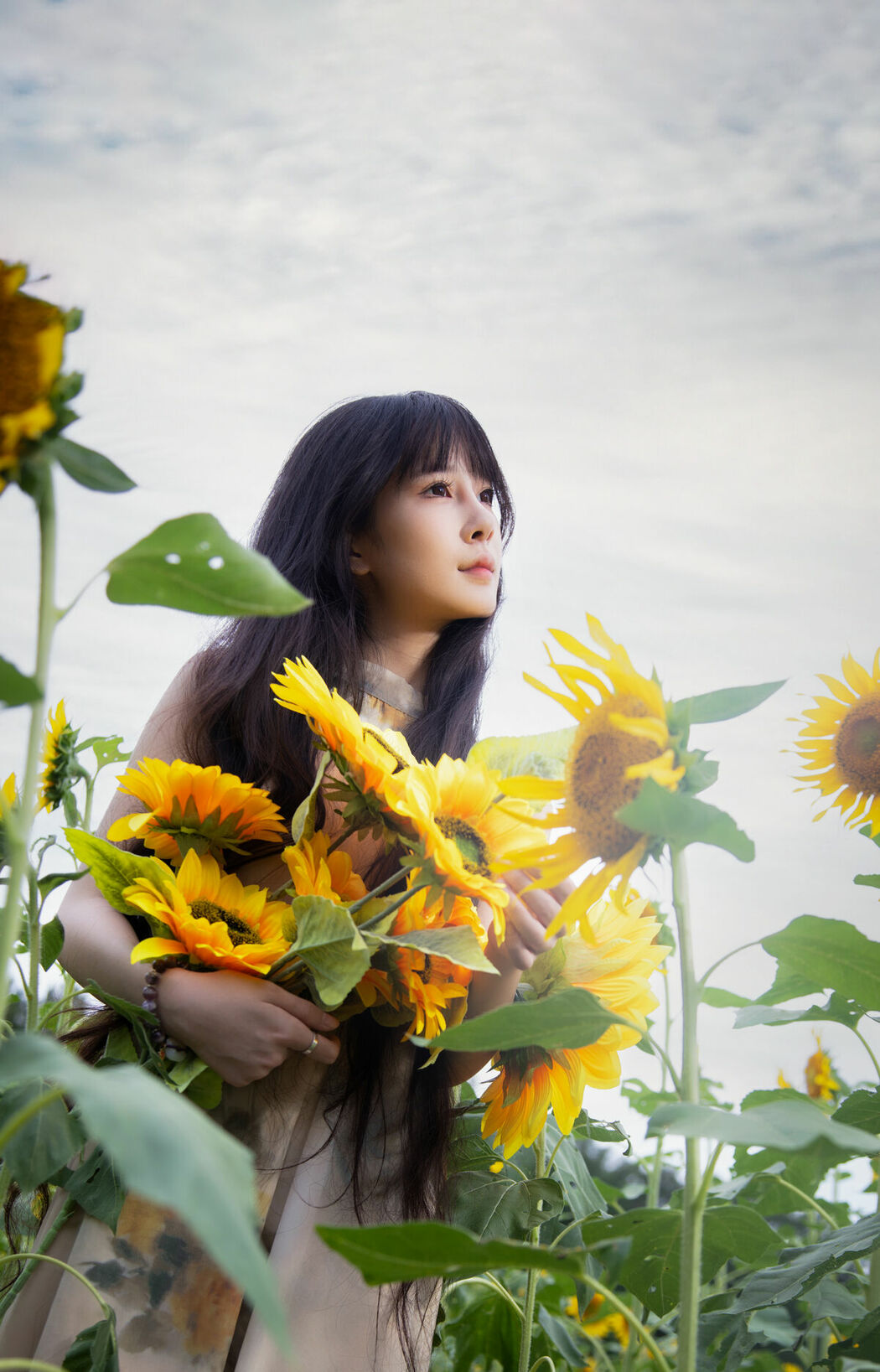 YiTuYu艺图语 Vol.10598 Ye Zi (12P)