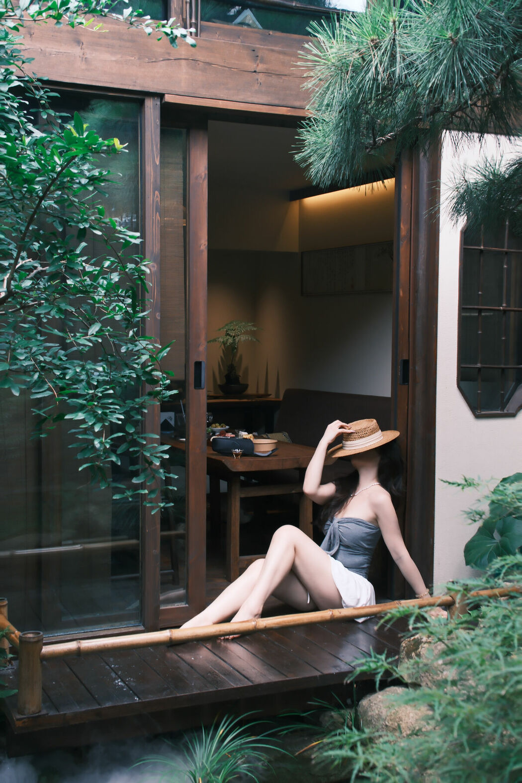 YiTuYu艺图语 Vol.10596 Yi Ming (10P)