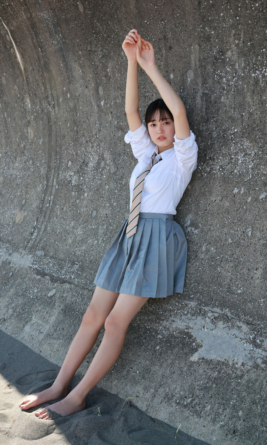 JP Miu Shirahama 白濱美兎 – デジタル限定 写真集 なぁぜなぁぜ (68P)