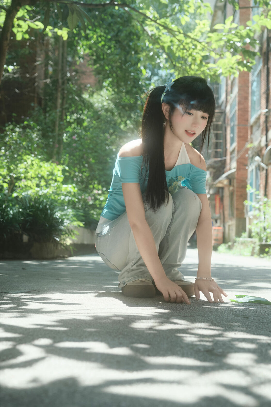 YiTuYu艺图语 Vol.10601 Rou Song Bao (25P)