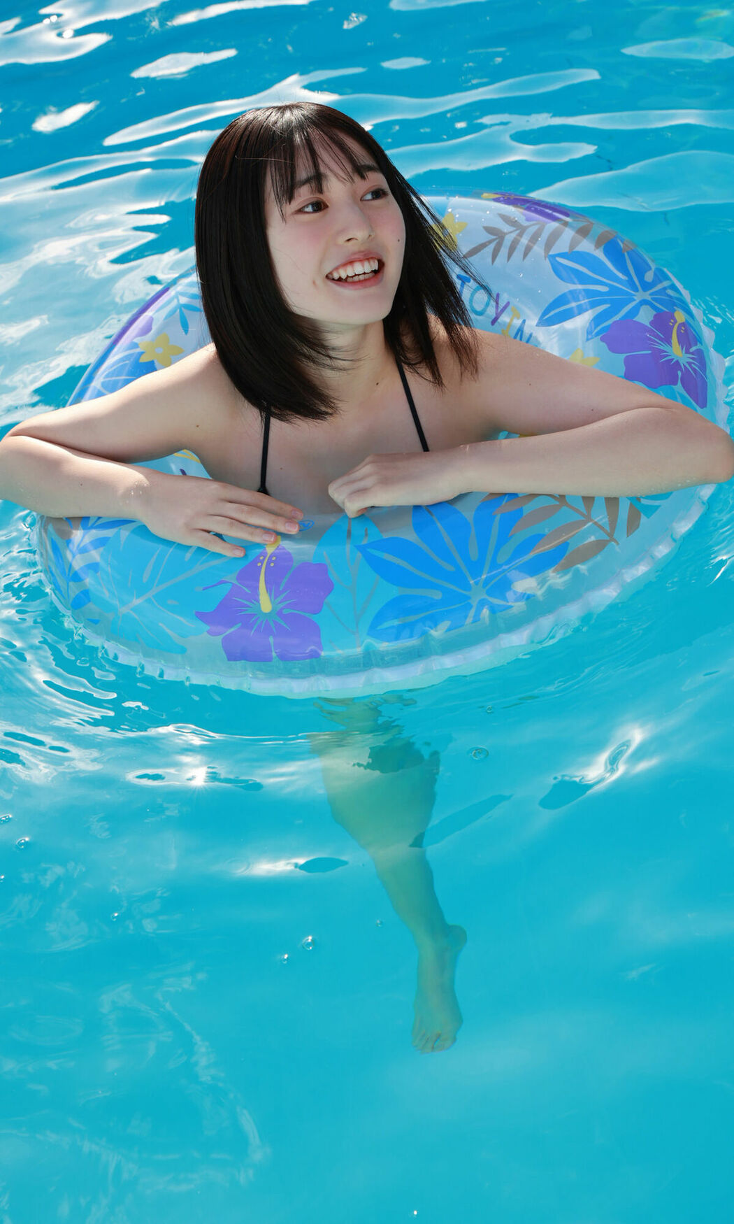 JP Miu Shirahama 白濱美兎 – デジタル限定 写真集 なぁぜなぁぜ (68P)