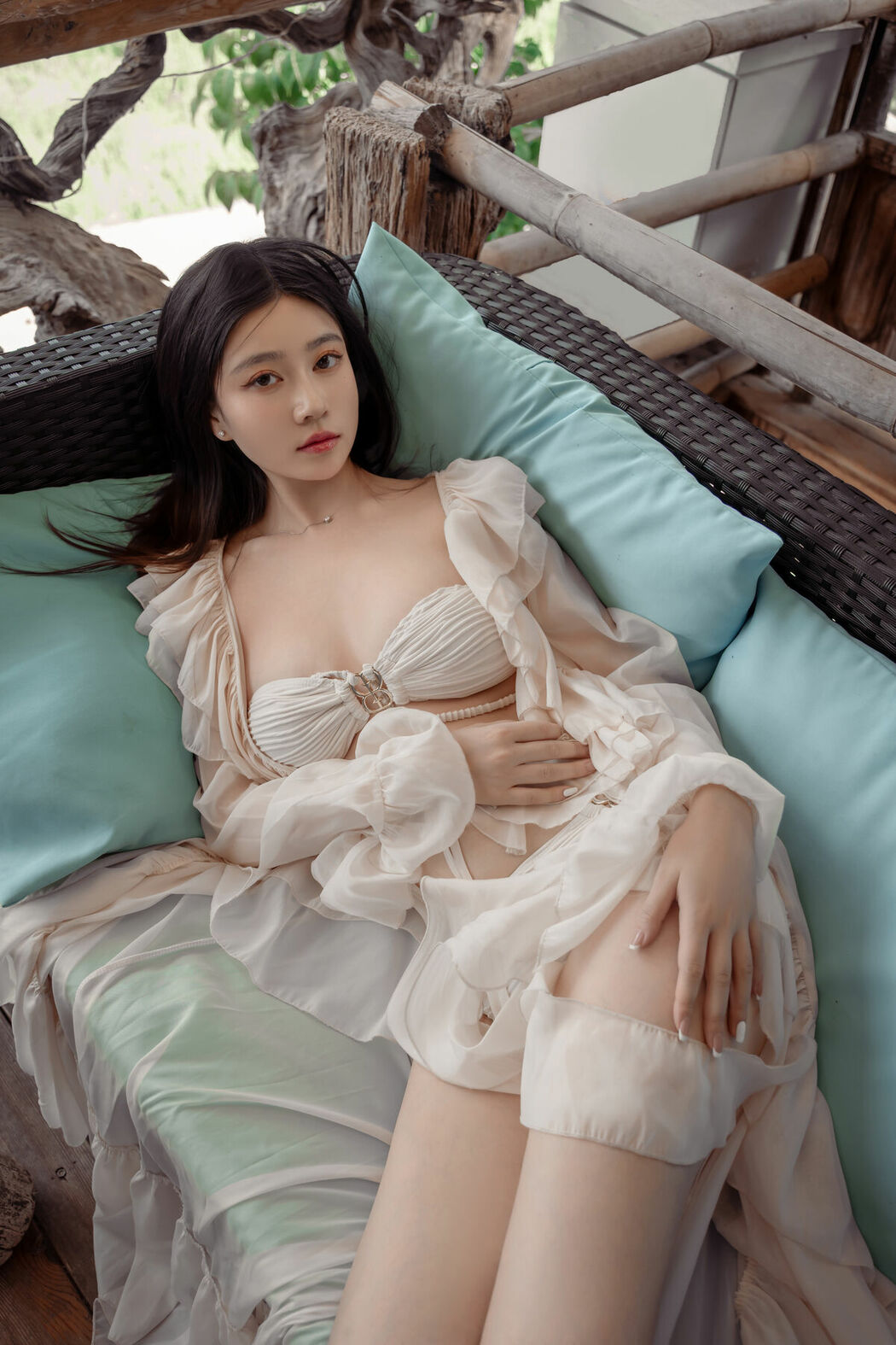 Coser@年年Nnian – 浅夏 (61P)