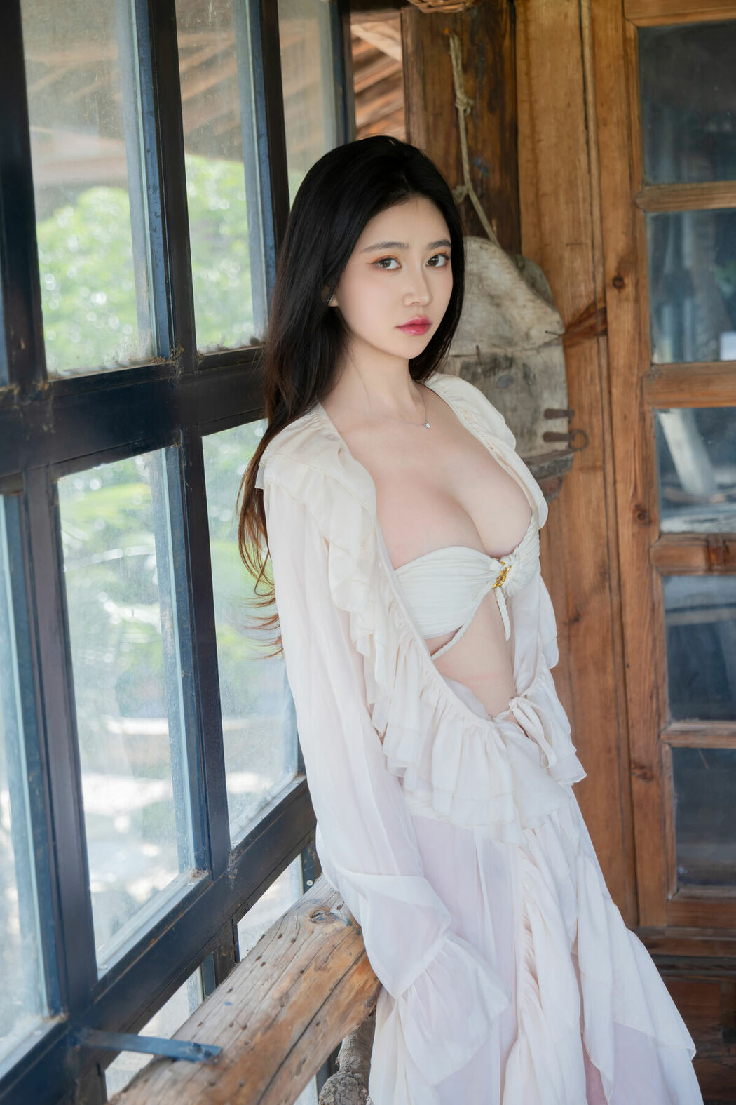 Coser@年年Nnian – 浅夏 (61P)