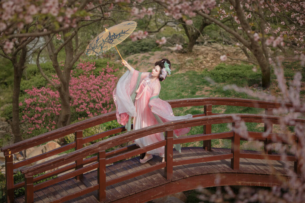 YiTuYu艺图语 Vol.10612 Liu Liu (35P)