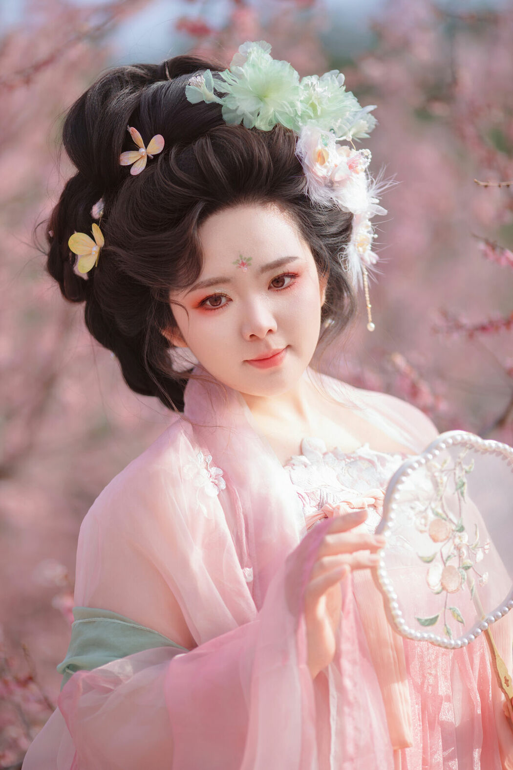 YiTuYu艺图语 Vol.10612 Liu Liu (35P)