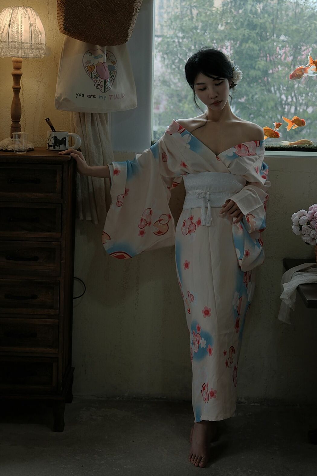 YiTuYu艺图语 Vol.10618 Ye Sheng Mo Te Yuan Zi (11P)